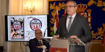 Madrid se volcó con Pedro Angulo en la presentación de ‘La Historia Fake’