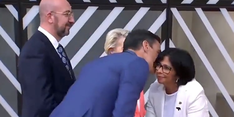 La UE ofrece a Venezuela levantar las sanciones si celebra elecciones democráticas en 2024