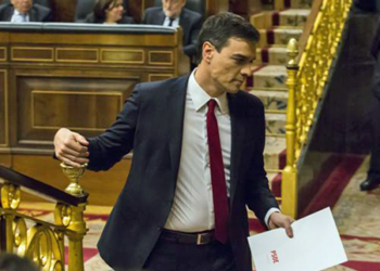 Rajoy, más cerca de la investidura tras la derrota de Sánchez en el PSOE