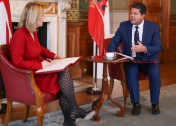 Liz Truss y Fabian Picardo, ayer en Londres./ Foto: Gobierno de Gibraltar