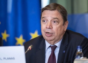 Planas propondrá ante la UE simplificar la PAC en el marco de las protestas agrarias
