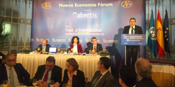 Pololikashvili propone políticas turísticas para crear empleo de calidad