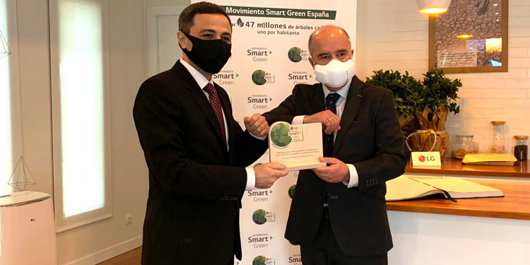 El embajador Anar Maharramov recoge el Premio LG Electronics a Azerbaiyán