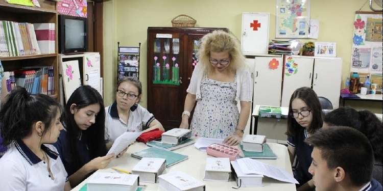 Estudiantes de 14 países, incluida España, escriben el ‘Quijote Iberoamericano’