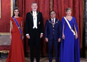 Felipe VI anuncia a Petro que la Reina “viajará pronto a Colombia” para abordar la cooperación