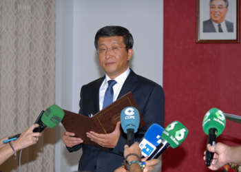 El embajador de Corea del Norte acusa al gobierno de Rajoy de sumisión a Trump