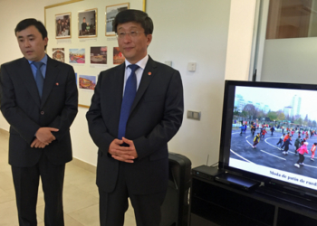 Recepción en la Embajada norcoreana por el Congreso del Partido del Trabajo