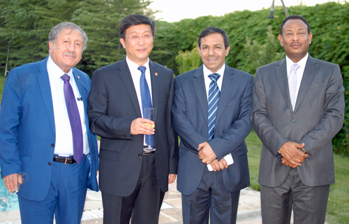 El embajador norcoreano afirma que su Gobierno desea preservar la paz en Corea