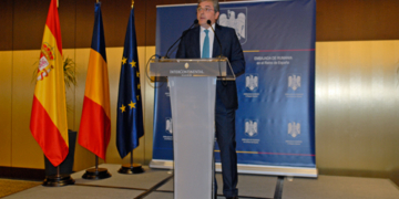Ion Vilcu destaca en su despedida la modernización de los consulados de Rumanía