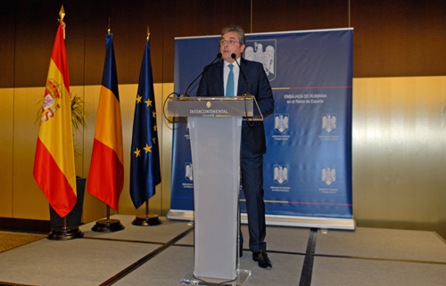 Ion Vilcu destaca en su despedida la modernización de los consulados de Rumanía