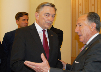 El embajador de Rusia apuesta por reforzar las excelentes relaciones con España