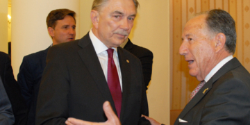 El embajador de Rusia apuesta por reforzar las excelentes relaciones con España