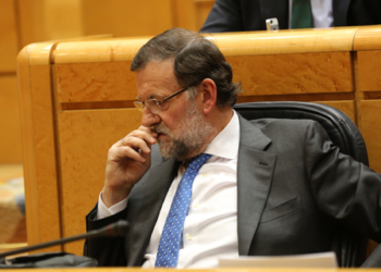 Rajoy cancela su viaje a Angola para seguir la situación en Cataluña