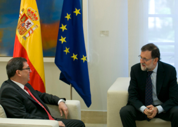 Raúl Castro invita al Rey y a Rajoy a viajar a Cuba por primera vez