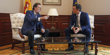 Rajoy advierte de que el bloqueo político empieza a minar el crédito de España