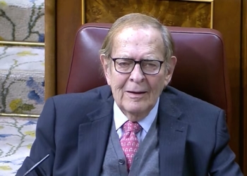 Tamames dice que Gibraltar es un problema de dignidad nacional