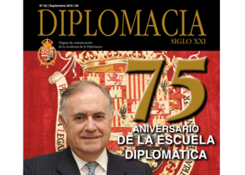 La revista ‘Diplomacia’ dedica su último número a los 75 años de la Escuela Diplomática