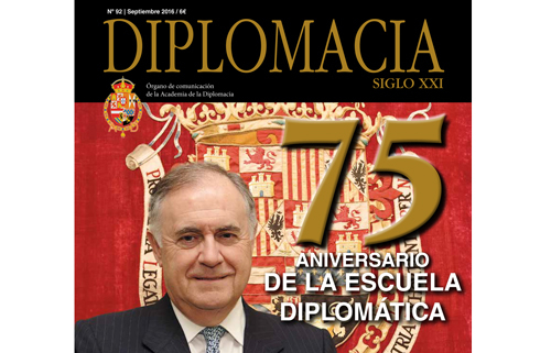 La revista ‘Diplomacia’ dedica su último número a los 75 años de la Escuela Diplomática