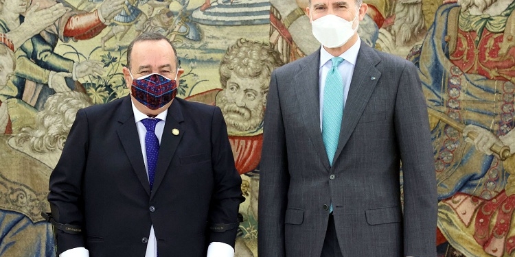 Giammattei traslada a Guatemala el modelo español de hospital modular contra el COVID