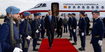 Los Reyes tampoco irán a Japón y Corea hasta que se forme Gobierno