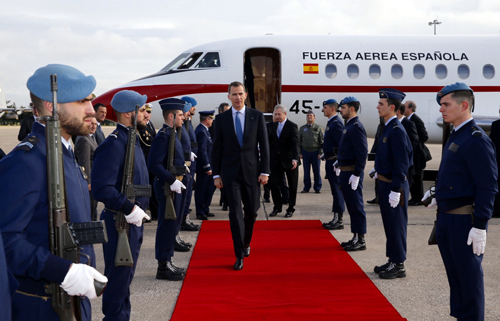 Los Reyes tampoco irán a Japón y Corea hasta que se forme Gobierno