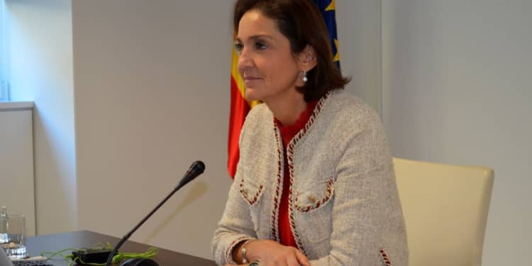 La ministra Reyes Maroto durante la reunión./ Foto: Mincotur