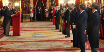 El Rey se dirige a los embajadores acreditados en España./ Foto: Casa de SM el Rey