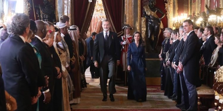 El Rey pide ante el Cuerpo Diplomático un “alto el fuego duradero” en Gaza