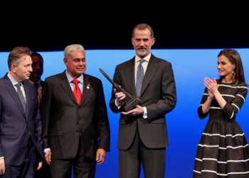 Felipe VI: “Es inadmisible apelar a una supuesta democracia por encima del Derecho”