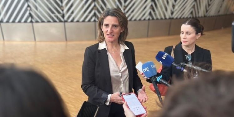 Teresa Ribera pide una posición común de la UE para prohibir las importaciones de gas ruso