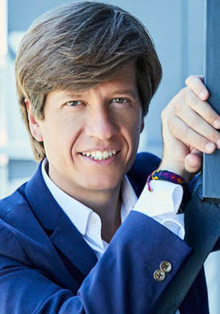 El pianista Mario Prisuelos en la Academia Bellas Artes San Fernando