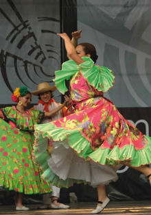 Más de 200 participantes en el Festival Ritmos de América