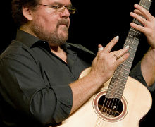 Casa América presenta su nuevo ciclo Ritmo & Tuits con excelentes guitarristas