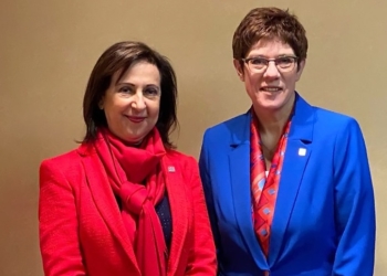 Robles, “profundamente decepcionada” por el “cierre en falso” de la Operación Sophia