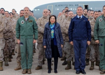 Robles despide al nuevo personal aéreo español destinado en la misión de la OTAN en Lituania