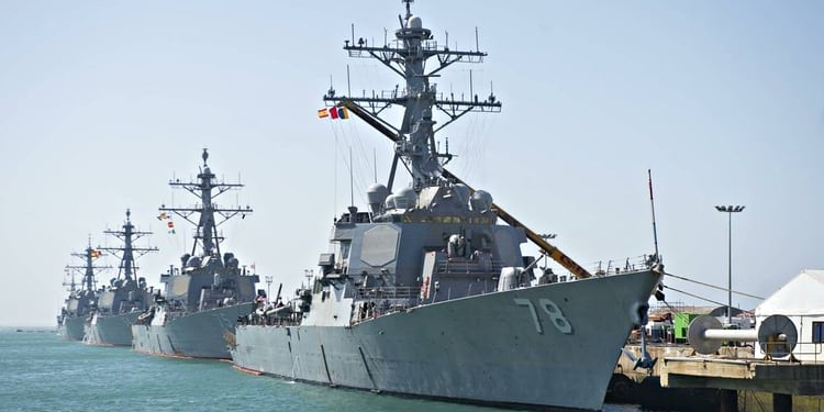 Navantia celebra los diez años de mantenimiento de los buques de EEUU en Rota