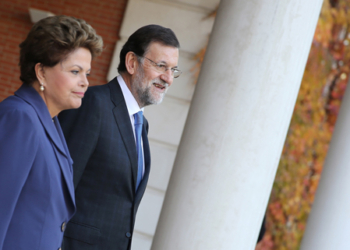 Podemos pide al Gobierno que explique su postura ante la destitución de Rousseff