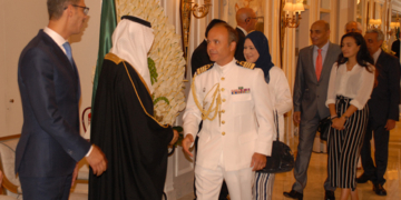 El Ministerio de Defensa y empresarios españoles en la recepción de Arabia Saudí