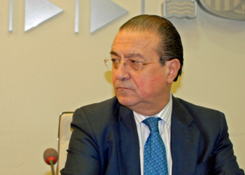 Rajoy envía una delegación de bajo perfil a la cumbre de Atenas