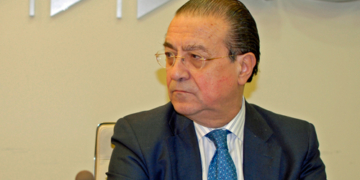 Rajoy envía una delegación de bajo perfil a la cumbre de Atenas