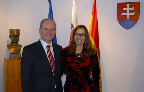 El embajador de Eslovaquia, Vladimir Gracz, se despide de España