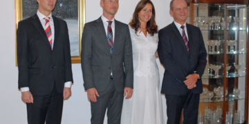 La embajada de Eslovaquia conmemora el 25 aniversario de su Constitución