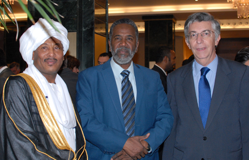 El ministro de Turismo de Sudán celebra su Fiesta Nacional en la recepción de Madrid