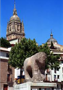 Salamanca, tierra de Lazarillo, filósofos, toros y el río Tormes