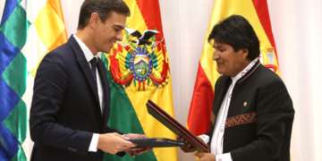 Sánchez firma en Bolivia la entrada de empresas españolas en un megaproyecto ferroviario