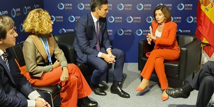 Nancy Pelosi pide a Sánchez que lidere “el regreso de la democracia a Venezuela”