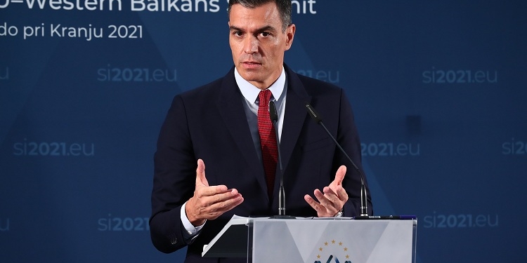 El PP abre un nuevo frente político tras la coincidencia de Sánchez con el líder kosovar