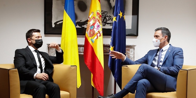 Zelenski agradece a Sánchez el “fuerte apoyo” de España y aborda el “futuro común en la UE”