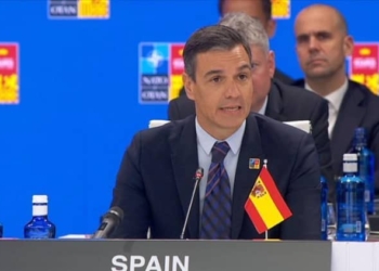 La bandera de España otra vez al revés, ahora por un error de la OTAN