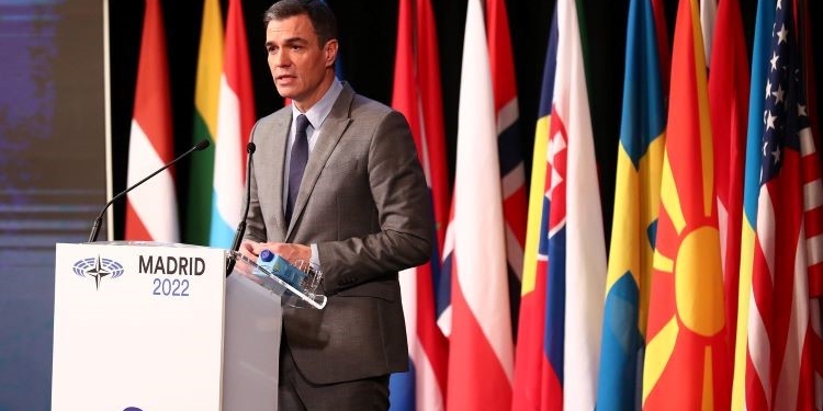 Sánchez asegura a la OTAN que España ha aportado 270 millones a la UE para ayuda militar a Ucrania